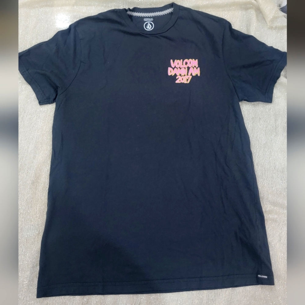 Volcom Damn AM 2017 modern fit t-shirt!